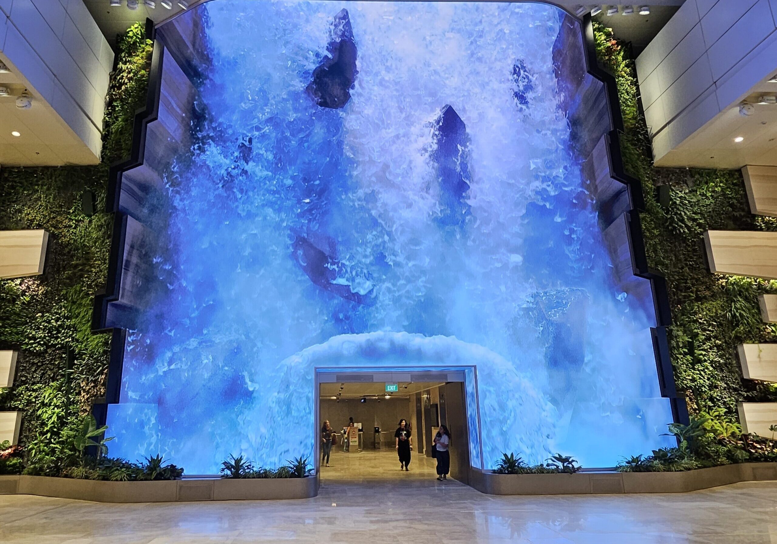 E&E installed “The Wonderfall” LED Display at Changi Airport with a seamless blend of technology and artistry